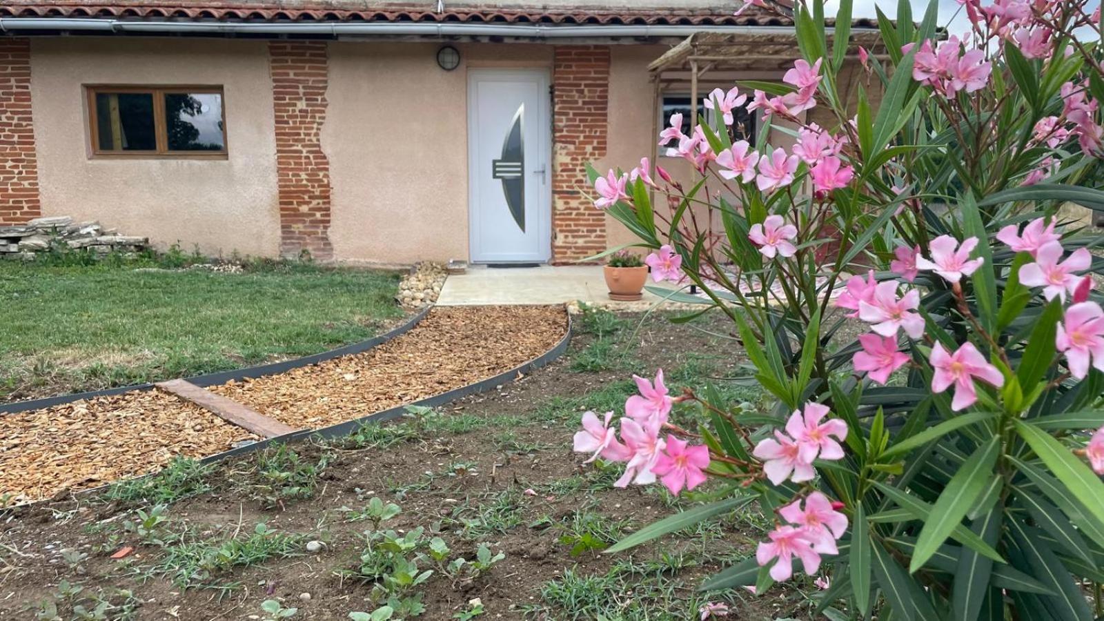 Le Gite De Cousal Esperce Exteriör bild